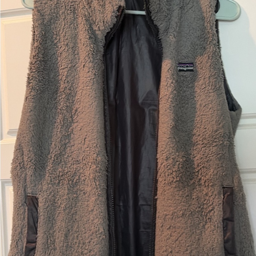 Patagonia Fuzzy Reversible Women's Fleece Vest
